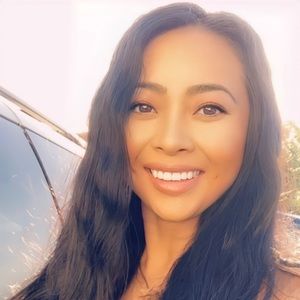 Meet your Posher, Lana